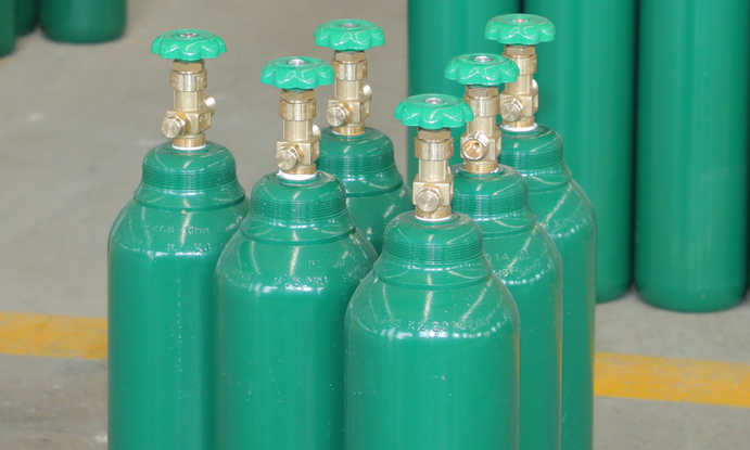 Oxygen cylinder operating procedures